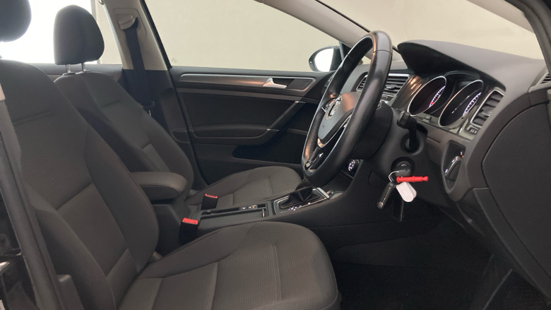 Volkswagen Golf 1.0 TSI 110 SE [Nav] 5dr DSG Petrol Hatchback